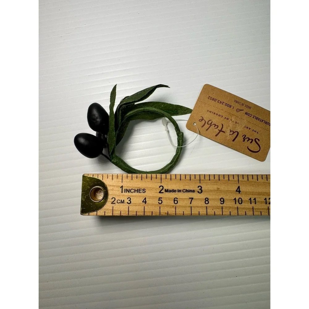 Set‎ of 8 Sur La Table Olive Napkin Rings Faux Olive Branch NEW